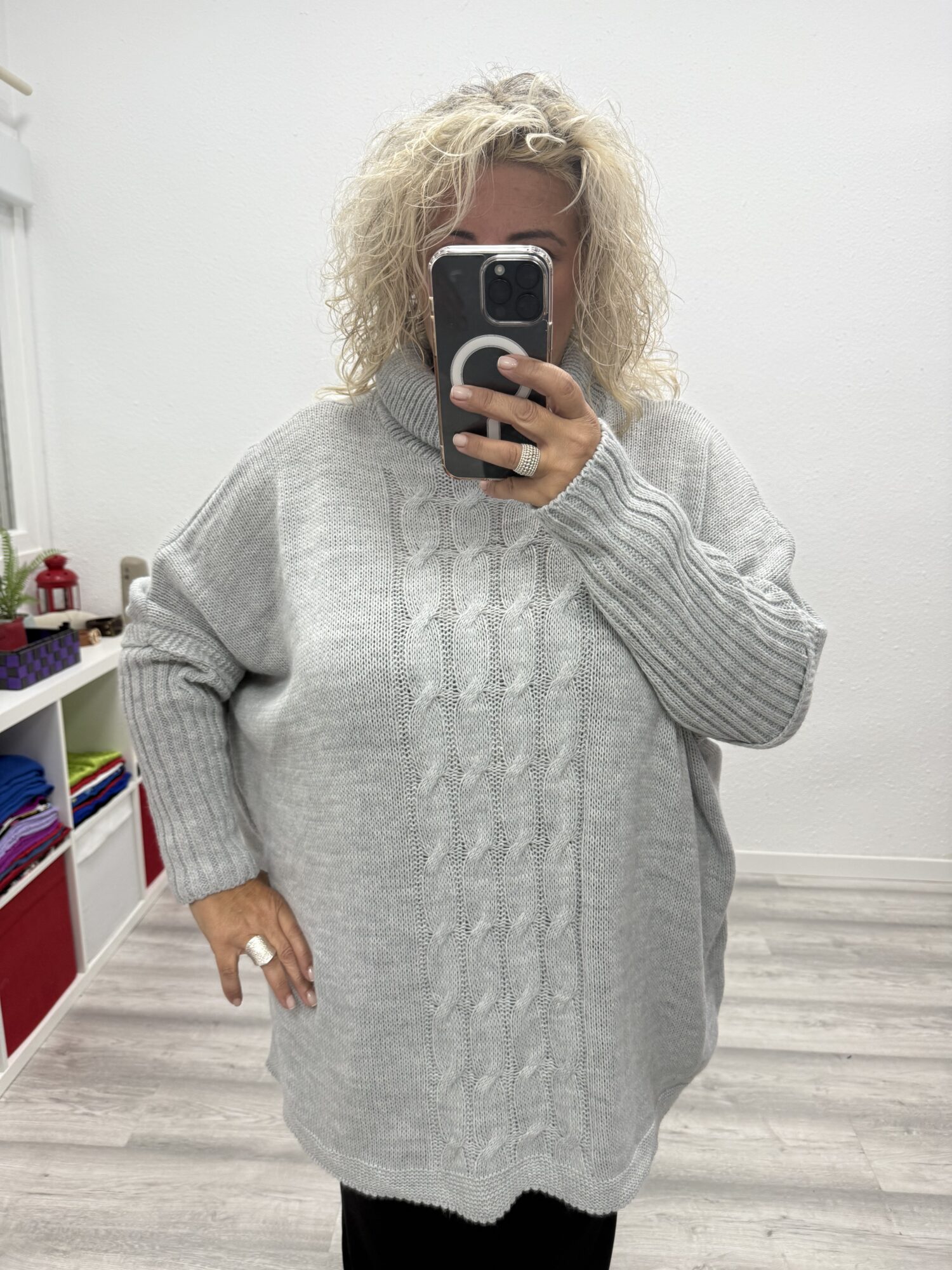 Jersey cuello alto ochos gris