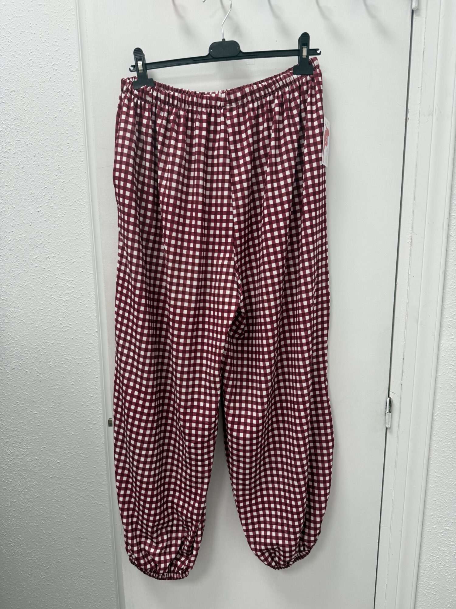 Pantalón vichy bombacho burdeos