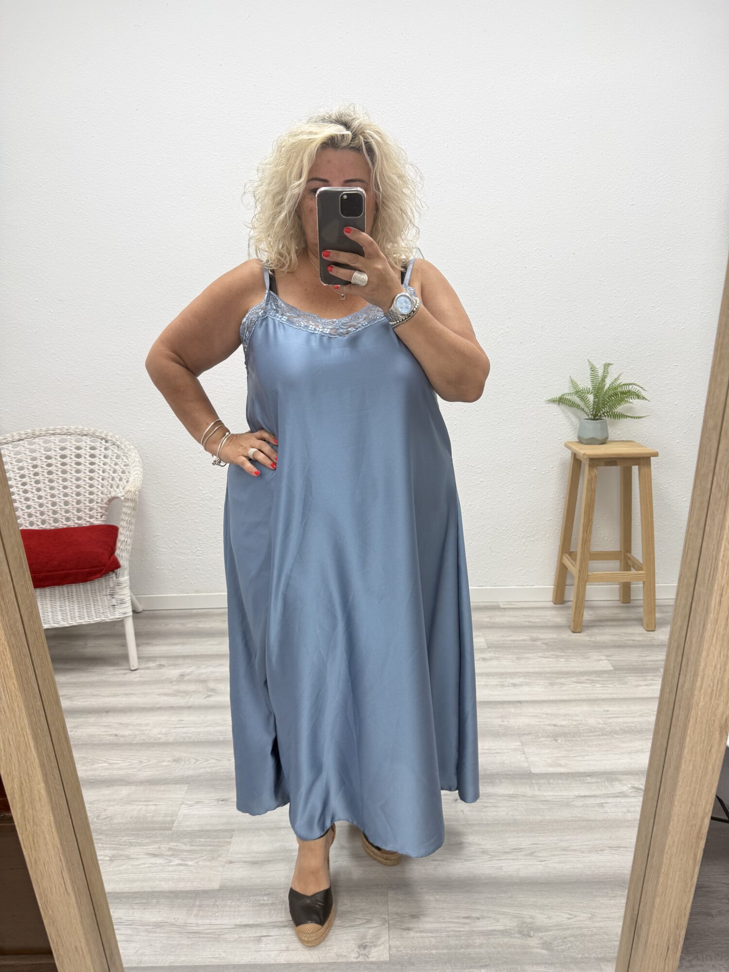 Vestido satén lencero azul vaquero