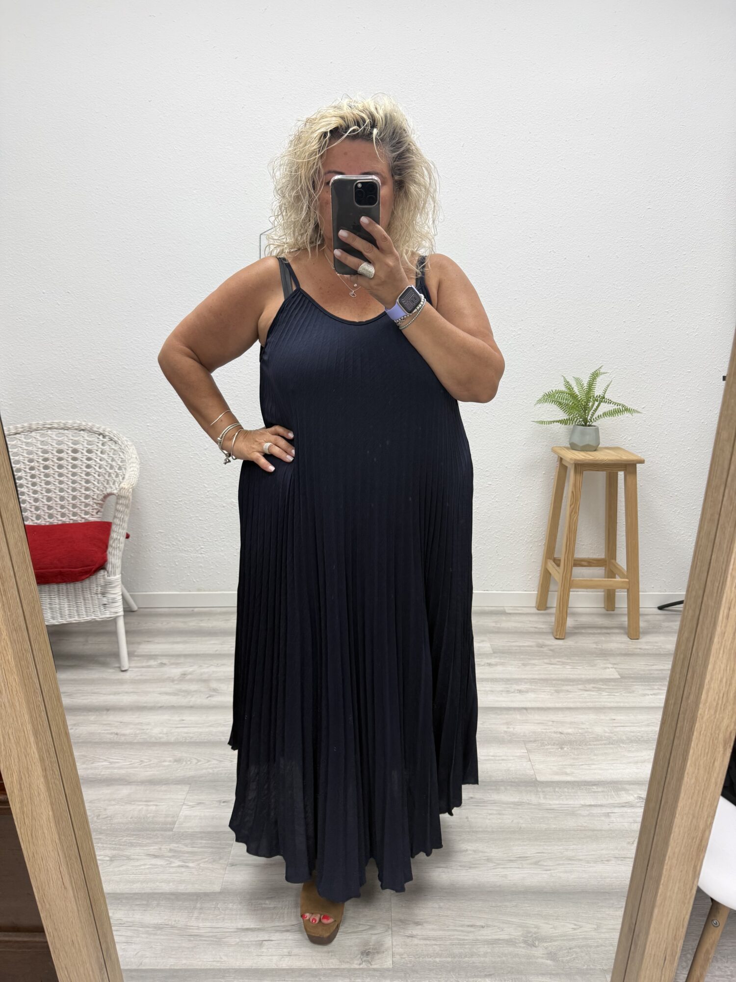 Vestido plisado azul marino