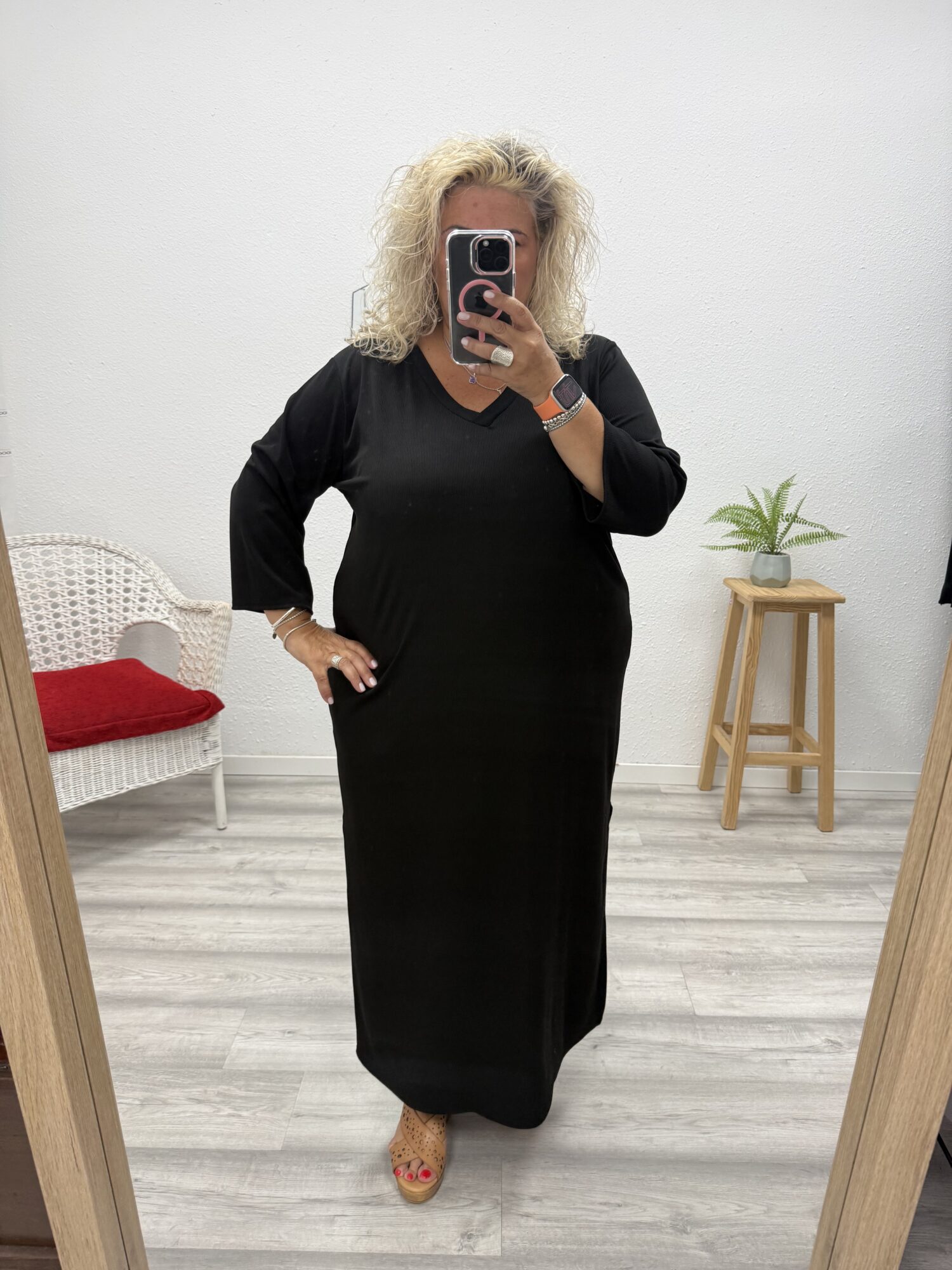 Vestido canalé sin tachuelas negro