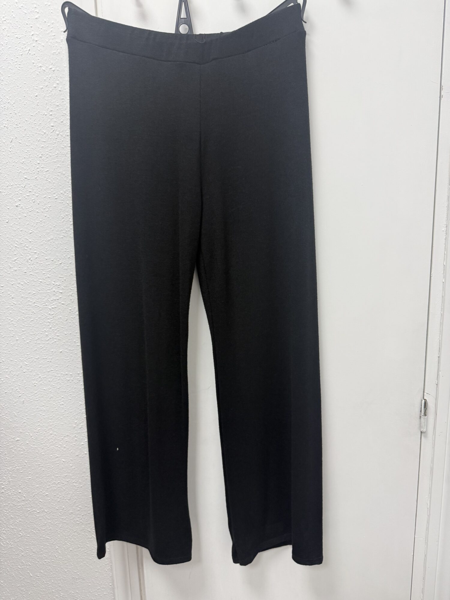 Pantalon recto punto fino