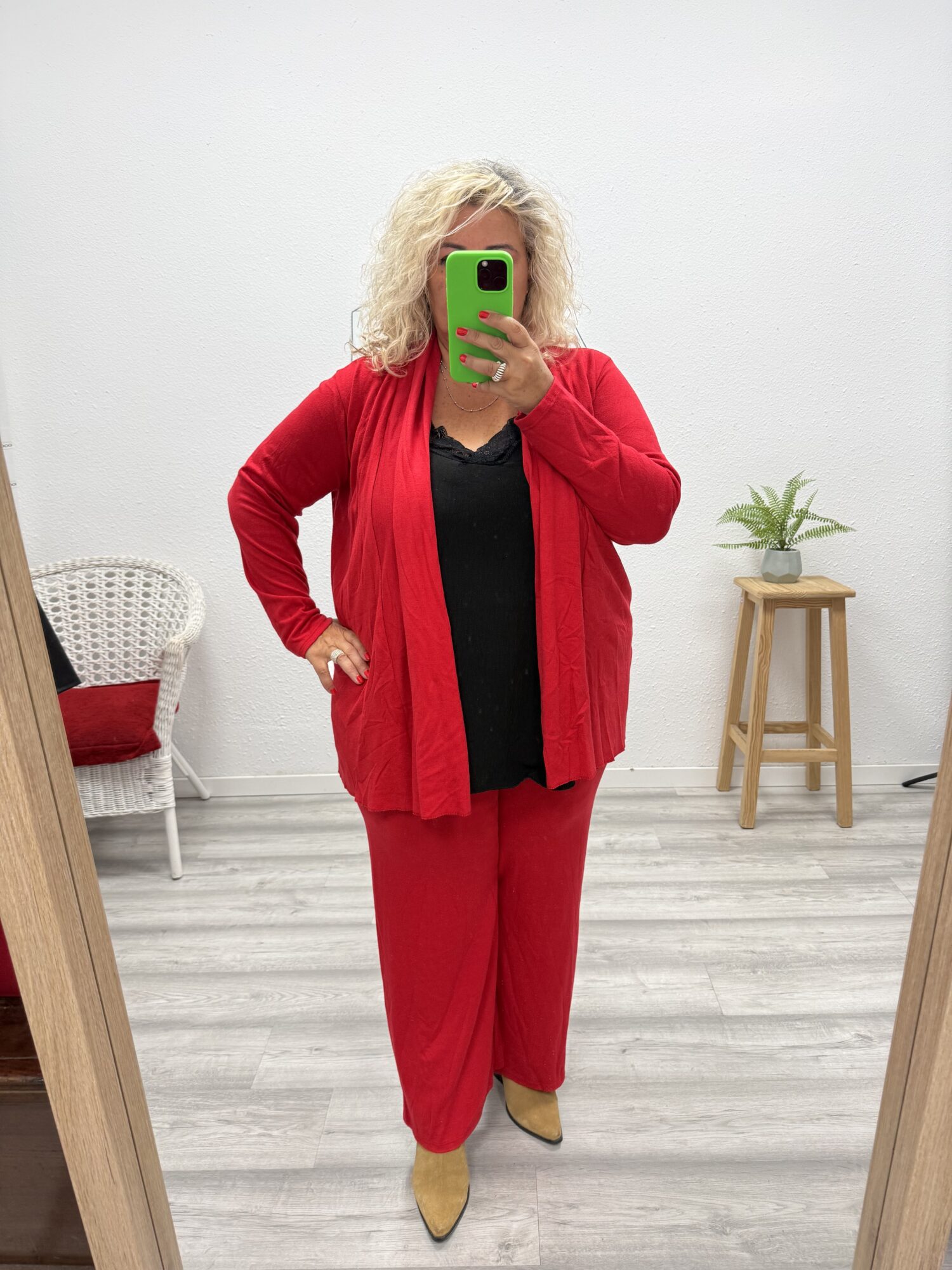 Conjunto punto chaqueta y pantalón rojo