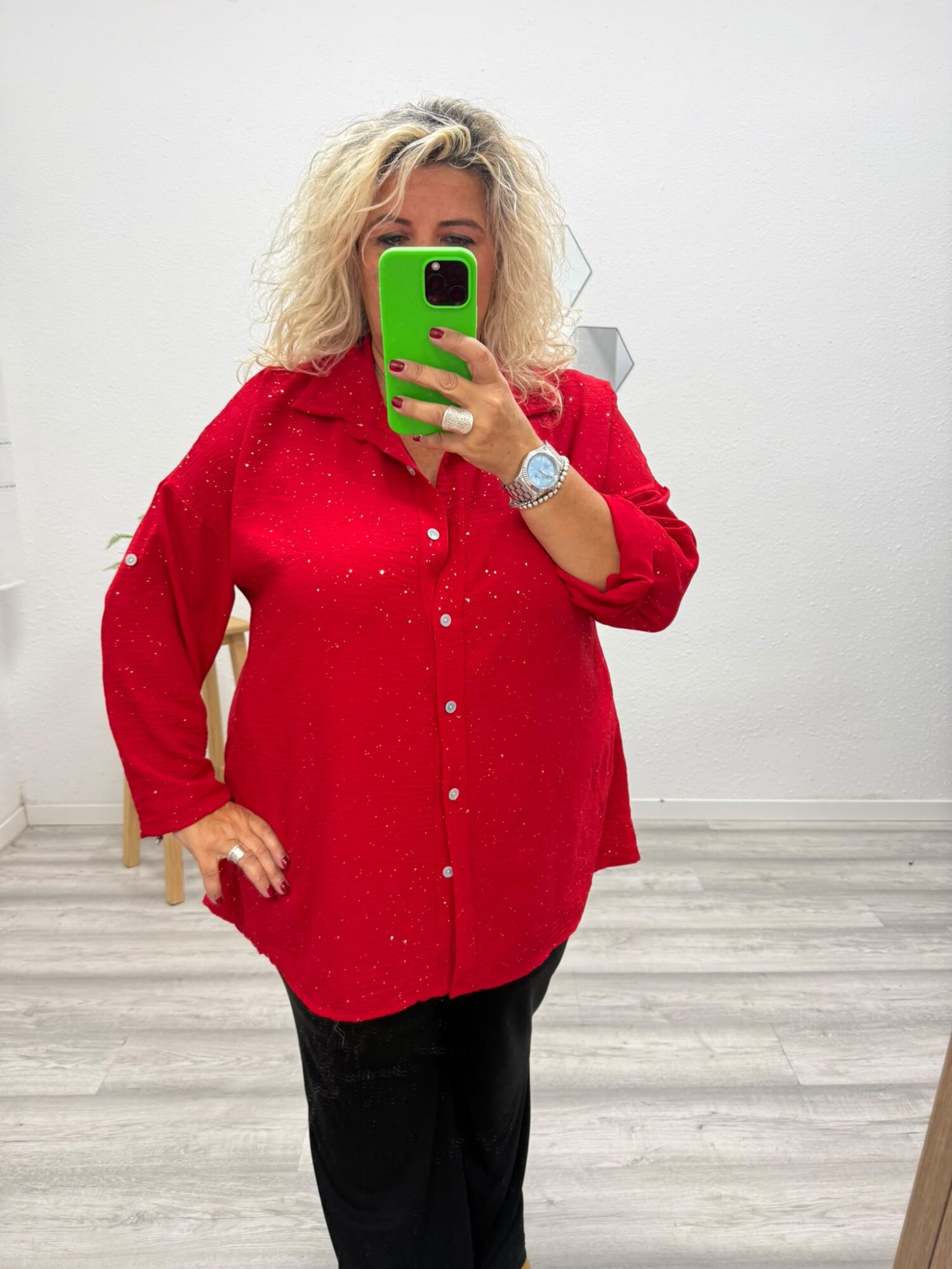 Blusa rojo y dorado