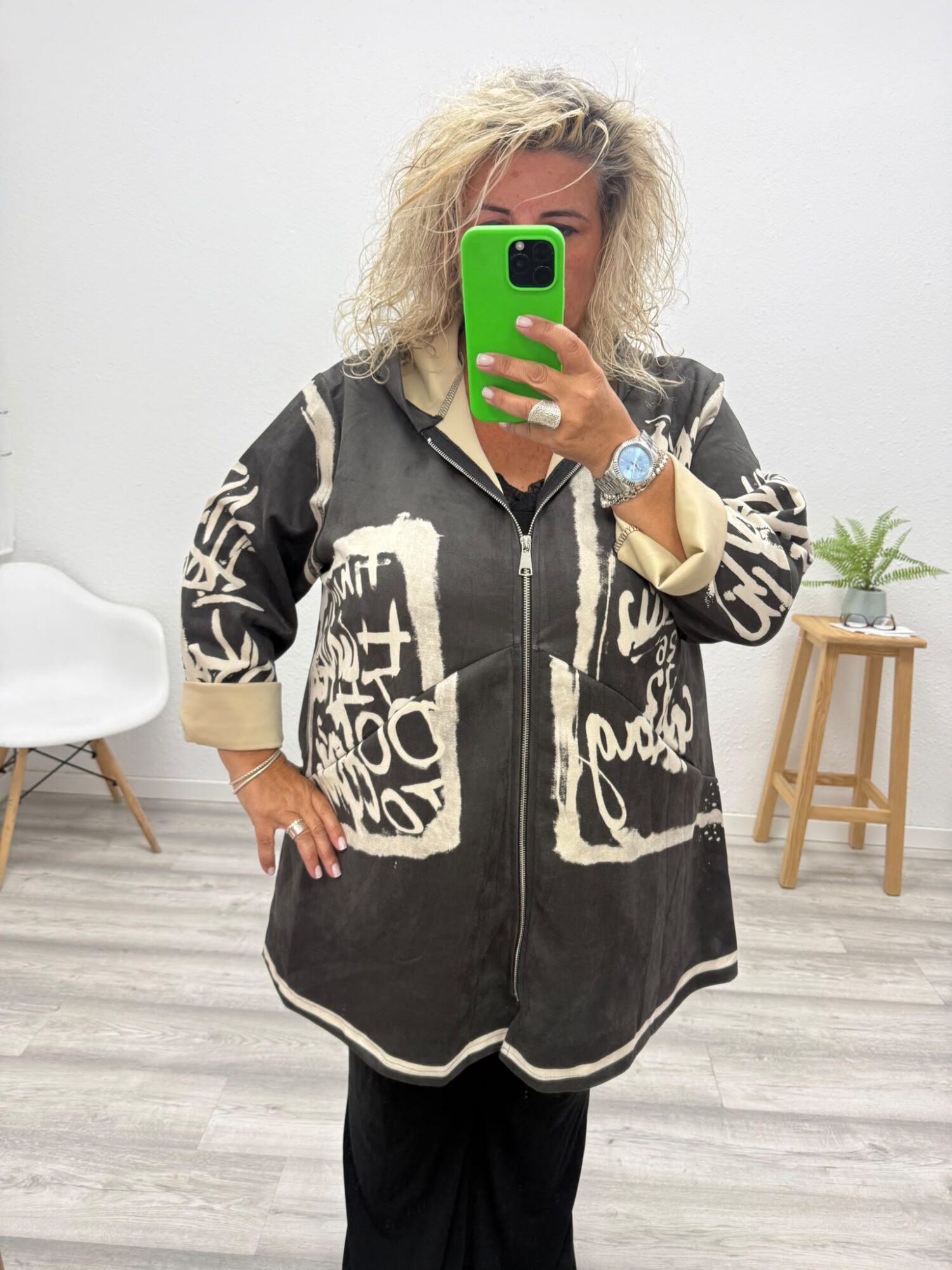Chaqueta antelina letras negra