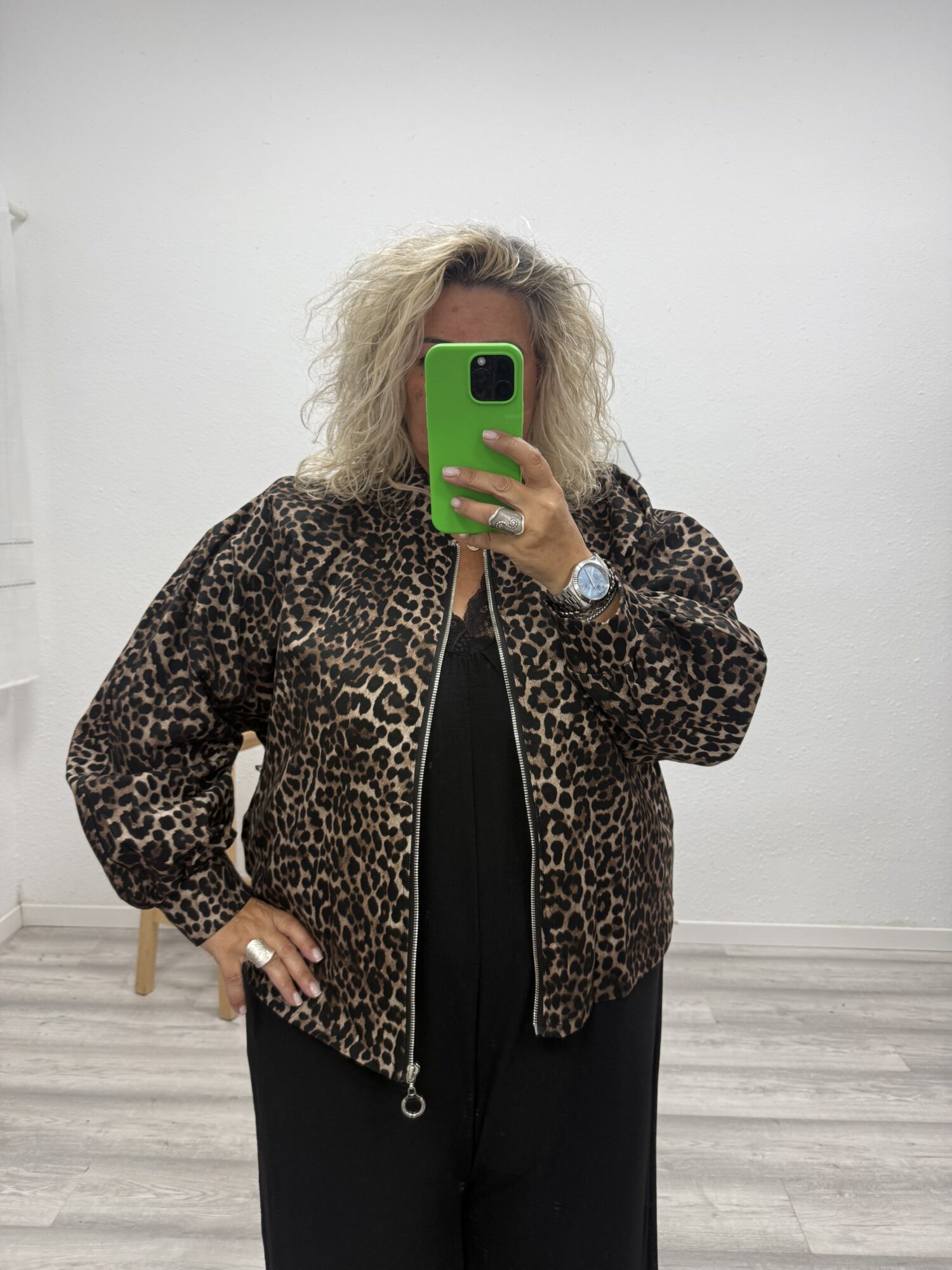 Cazadora animal print