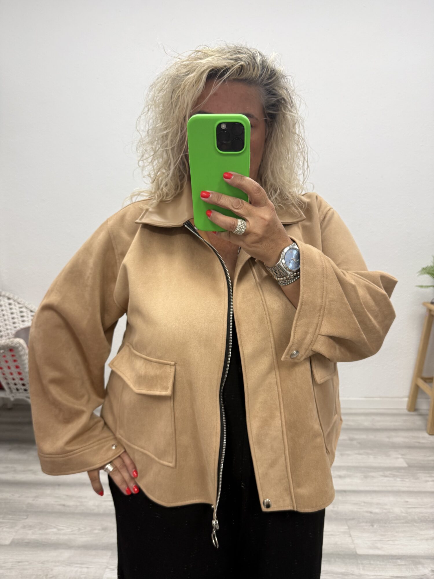 Cazadora antelina cuello polipiel camel