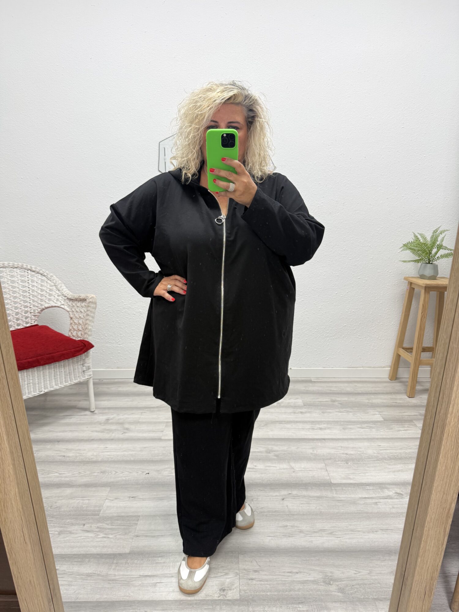 Conjunto tachuelas y plateado negro