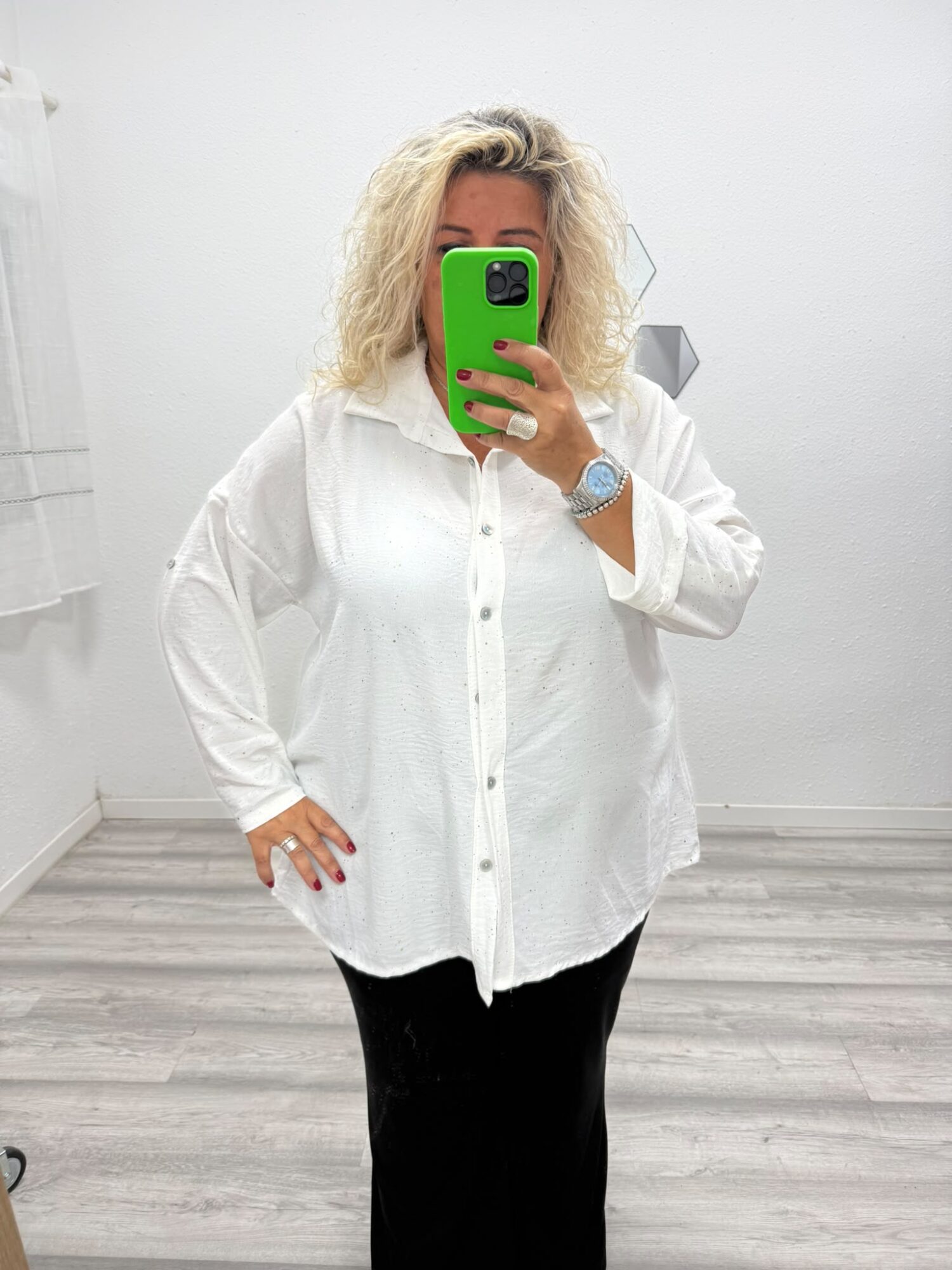 Blusa blanca y dorado