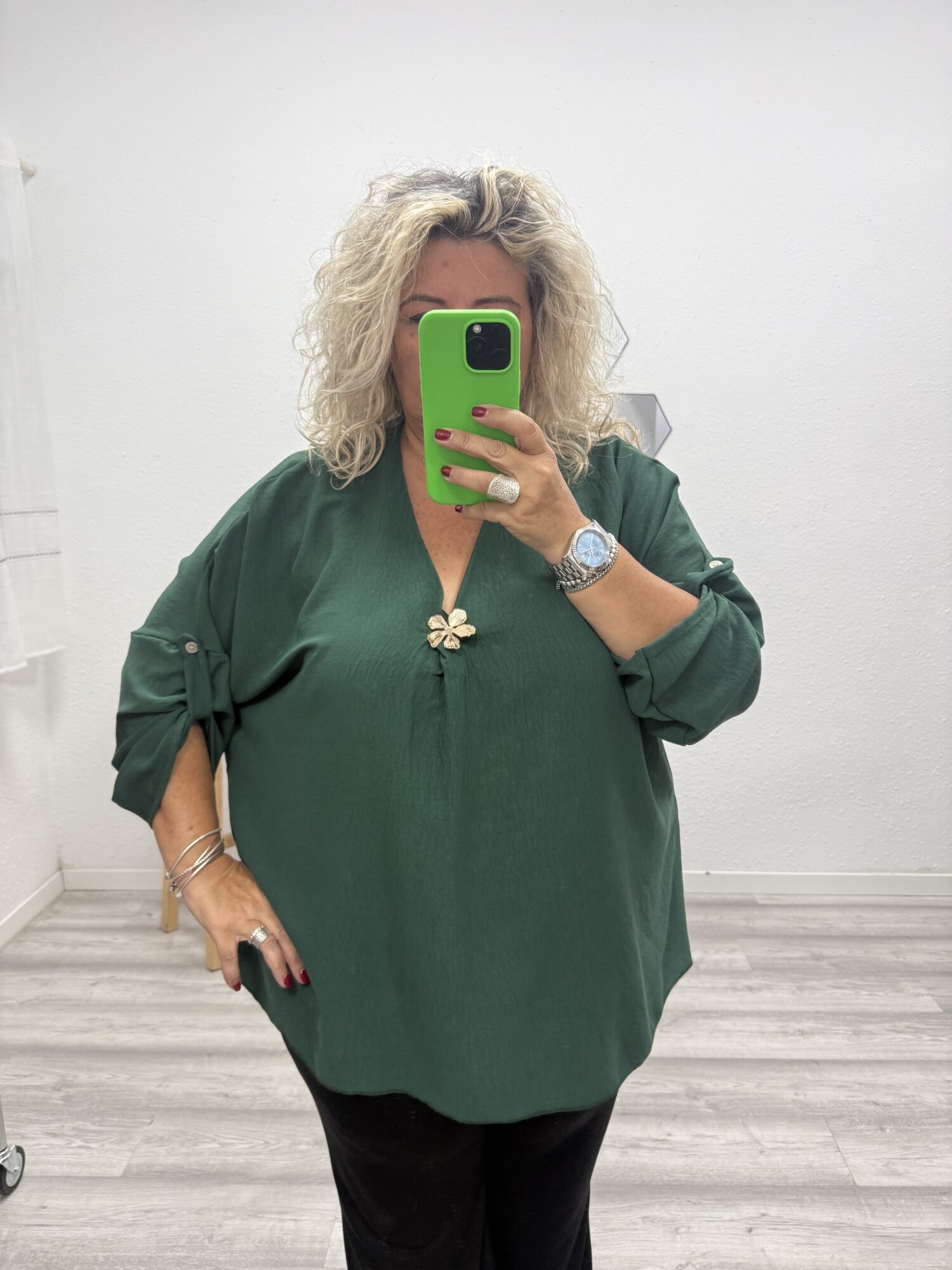 Blusa adorno verde botella