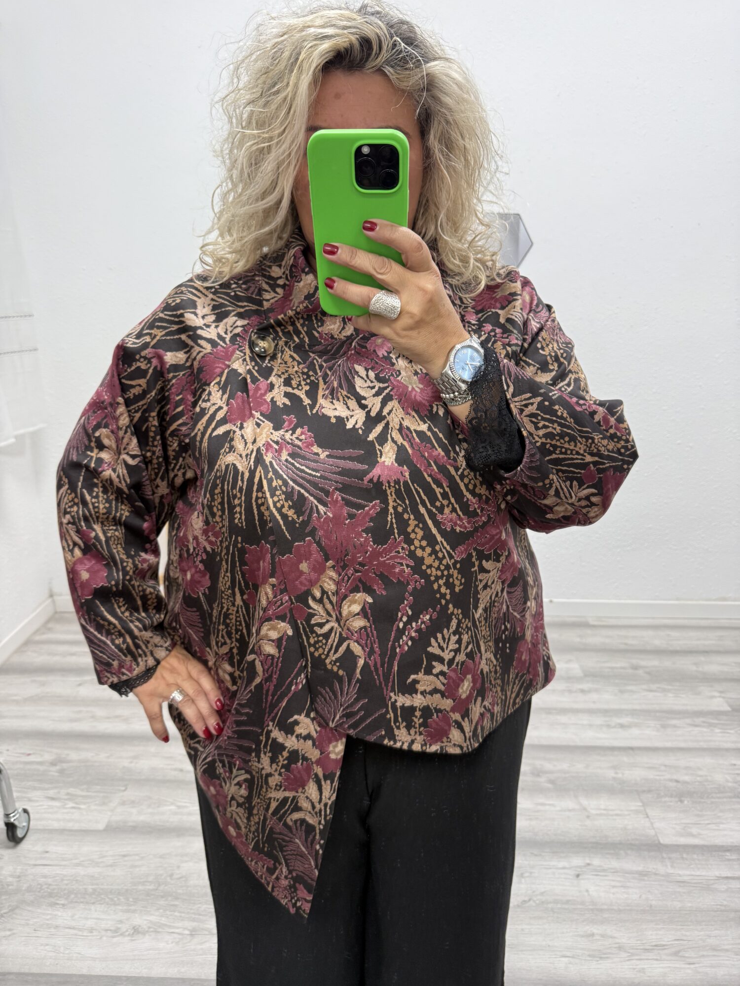 Chaqueta antelina negra