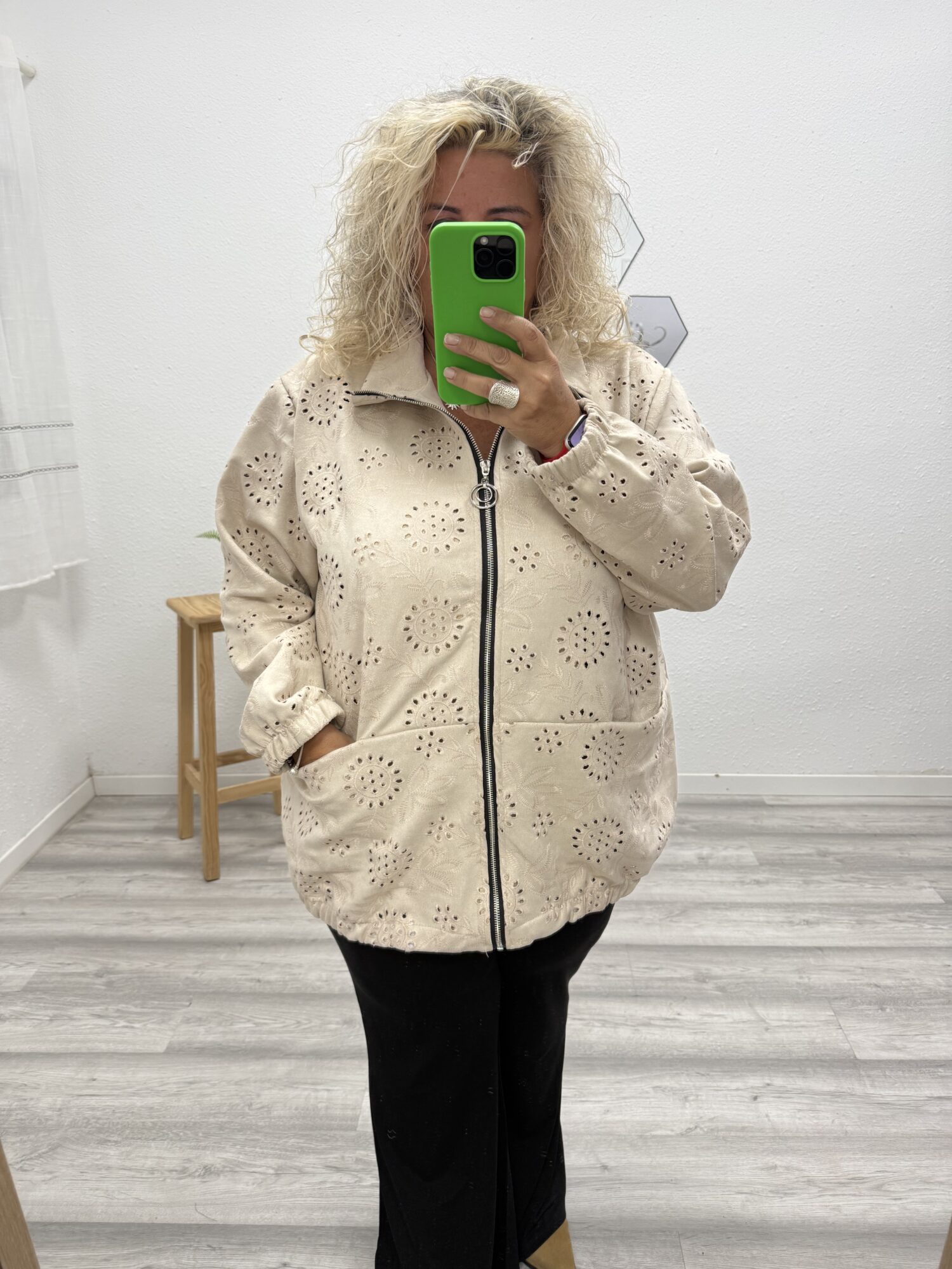Bomber antelina brocado crudo