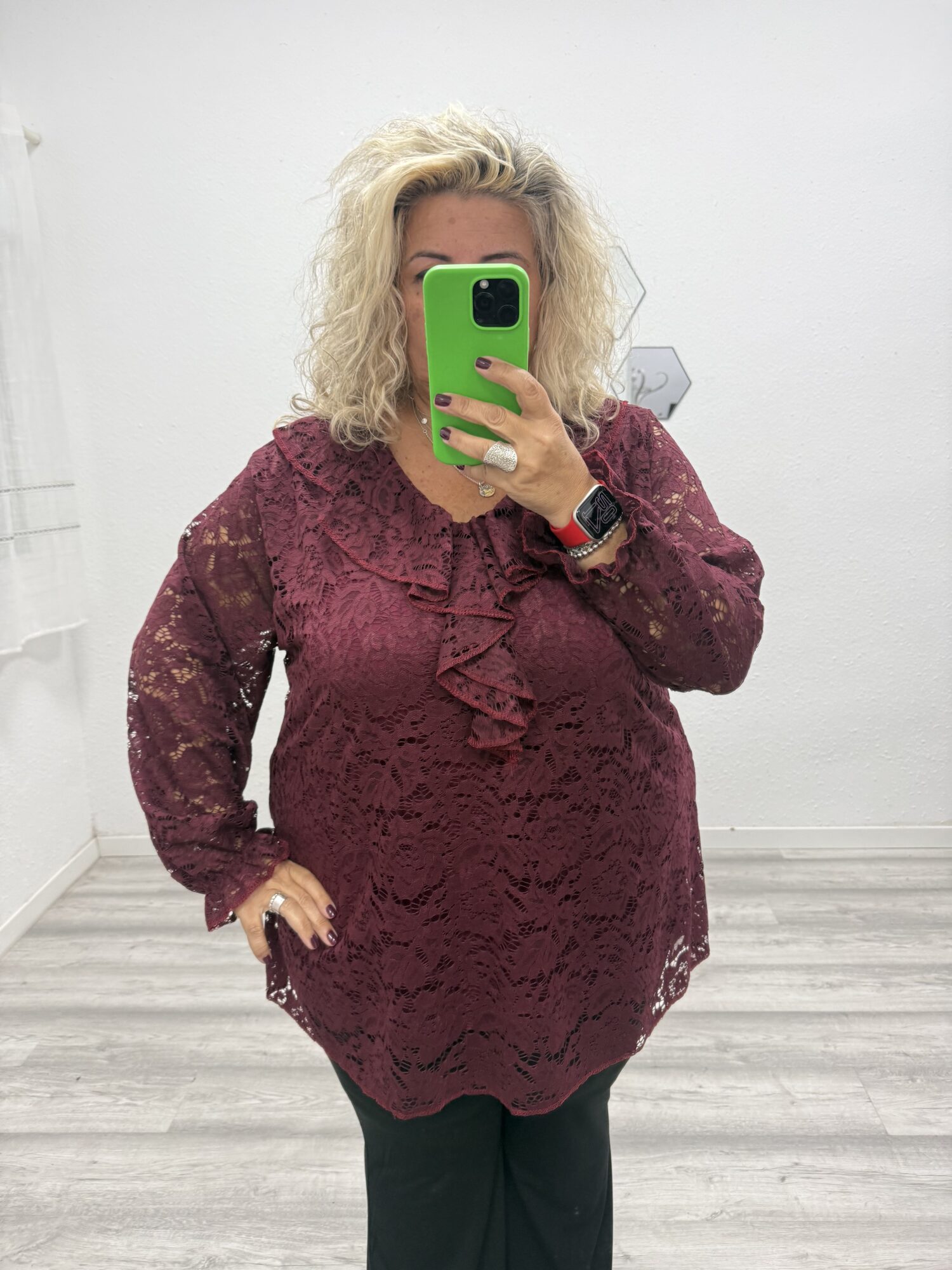 Blusa encaje burdeos
