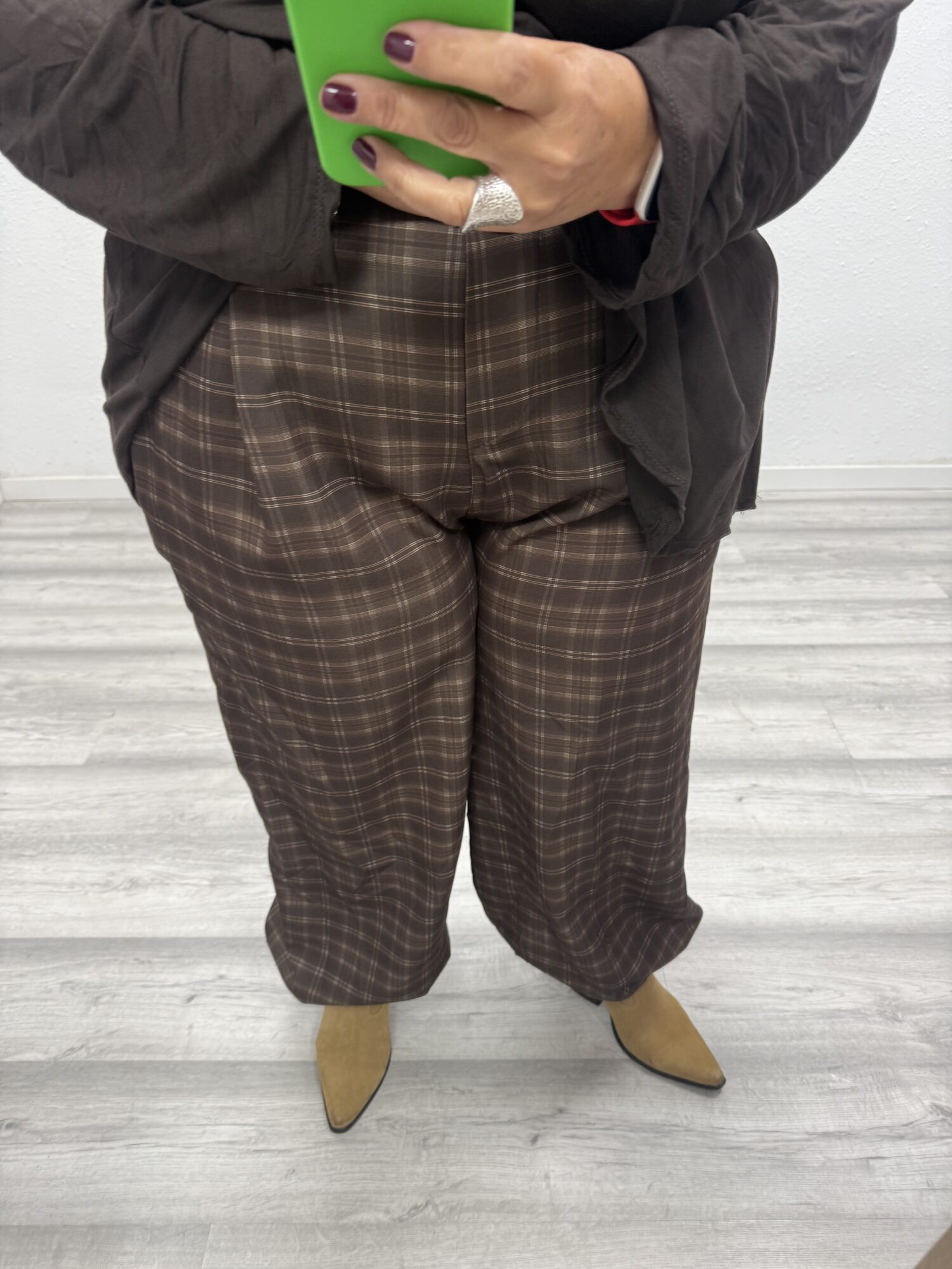 Pantalon bombacho cuadros chocolate