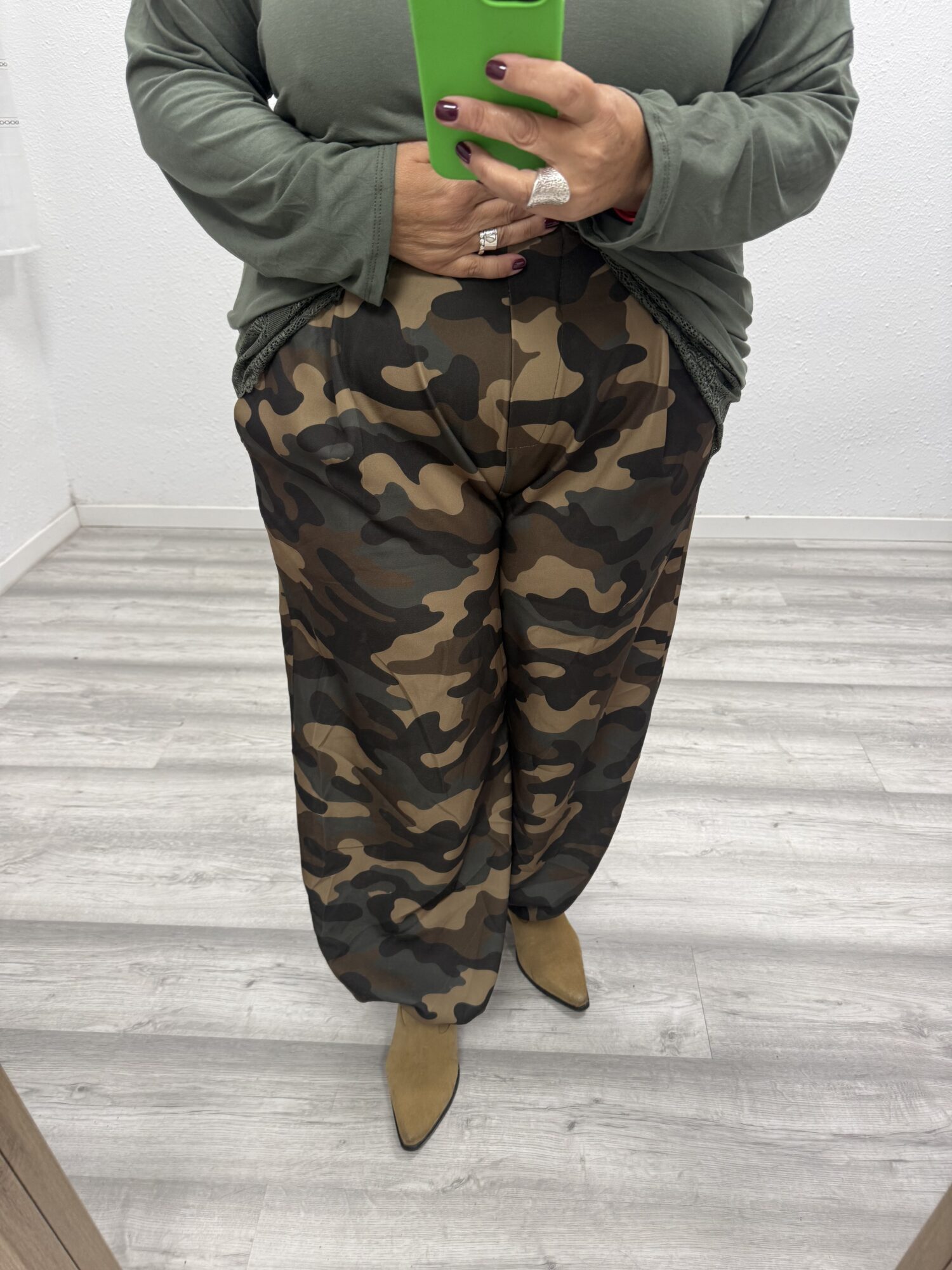 Pantalon bombacho militar